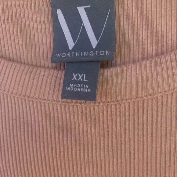 NWT Womens ribbed tank top - Picture 3 of 3